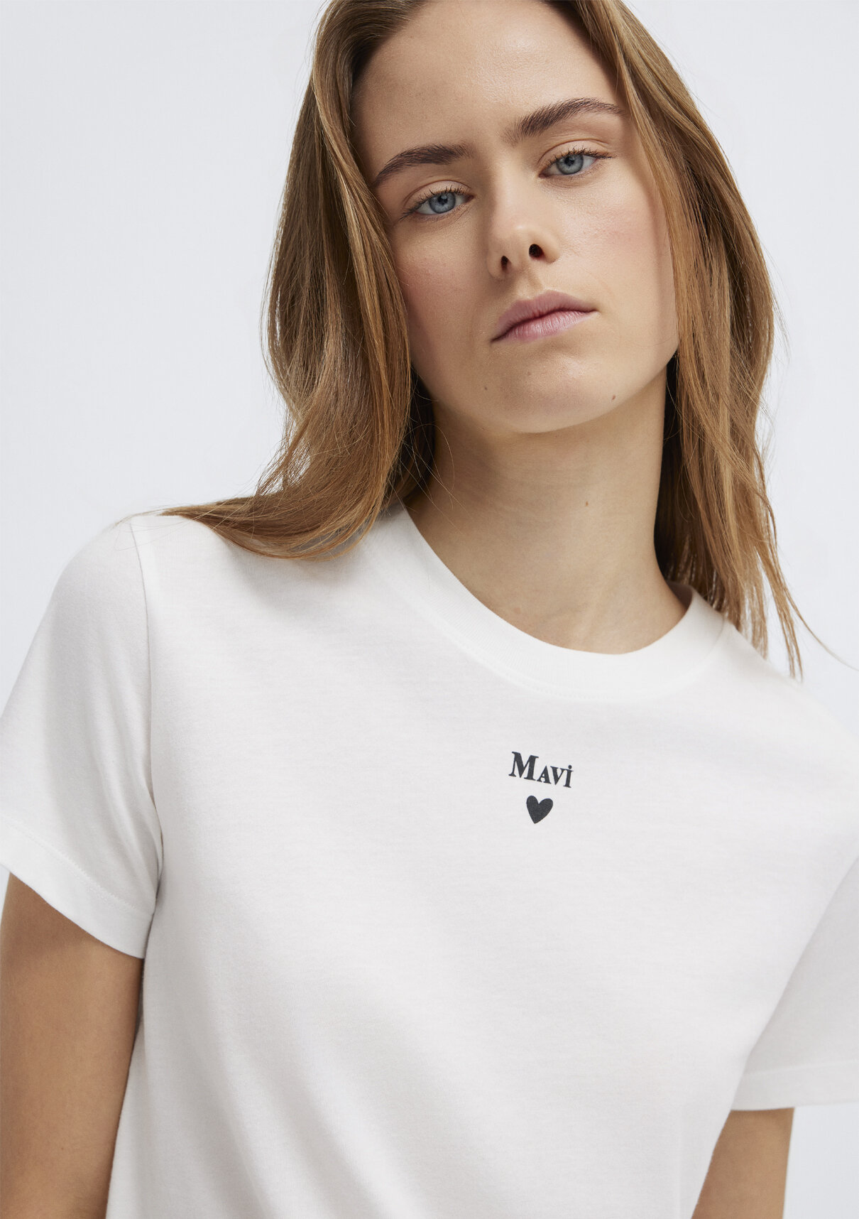 Mavi Logo Baskılı Beyaz Tişört görsel 4