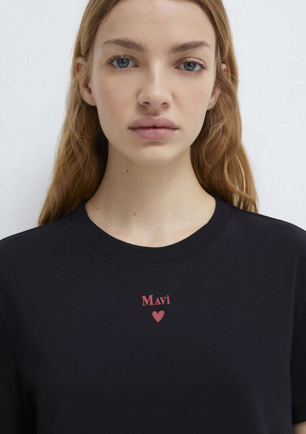 Mavi Logo Baskılı Siyah Tişört görsel 6