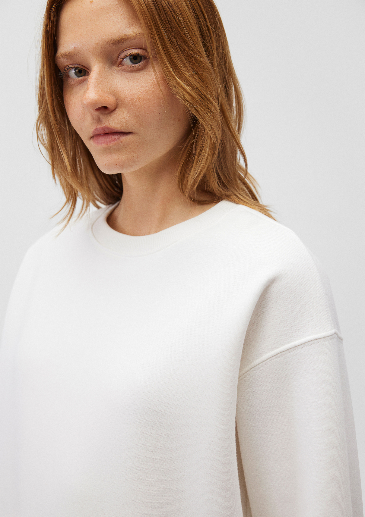 Mavi Bisiklet Yaka Beyaz Basic Sweatshirt görsel 6