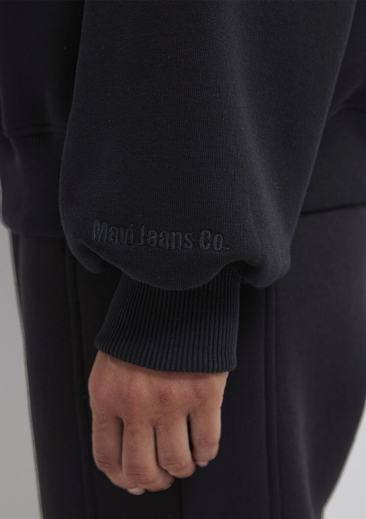 Mavi Bisiklet Yaka Siyah Basic Sweatshirt görsel 8