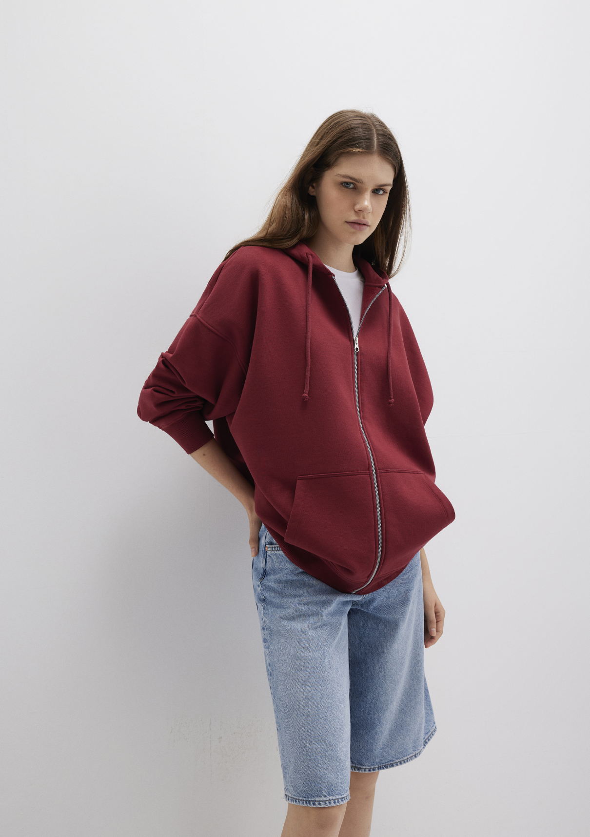 Mavi Kapüşonlu Fermuarlı Bordo Sweatshirt görsel 2