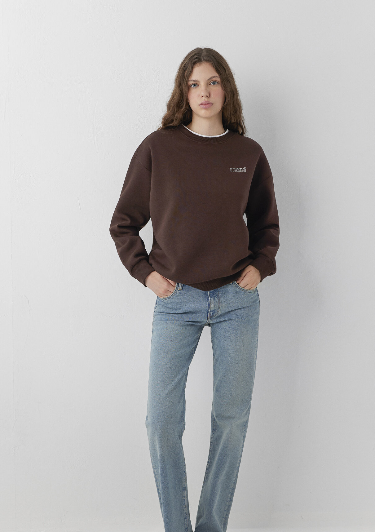Mavi Logo Baskılı Kahverengi Sweatshirt görsel 2
