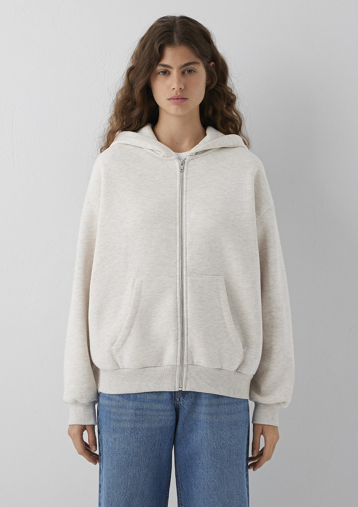 Mavi Kapüşonlu Fermuarlı Bej Sweatshirt görsel 3