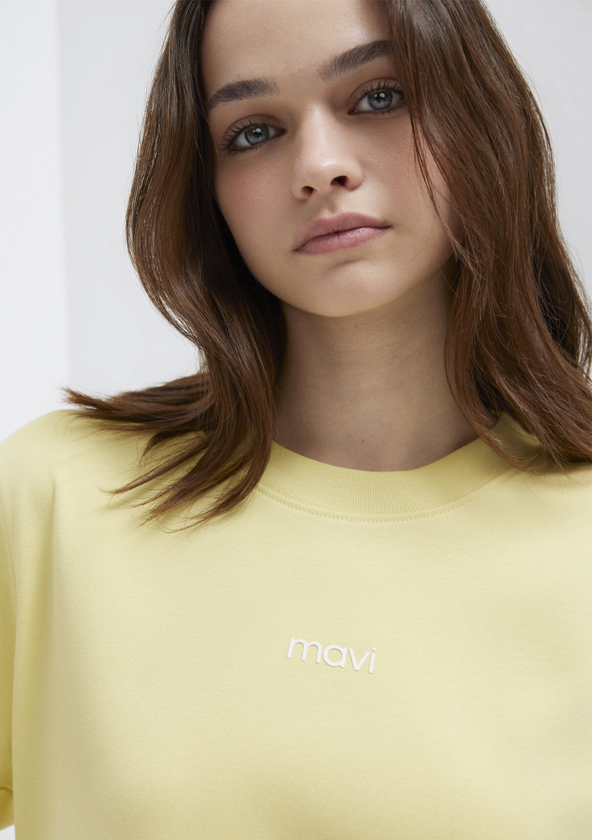 Mavi Logo Baskılı İnterlok Sarı Tişört görsel 3