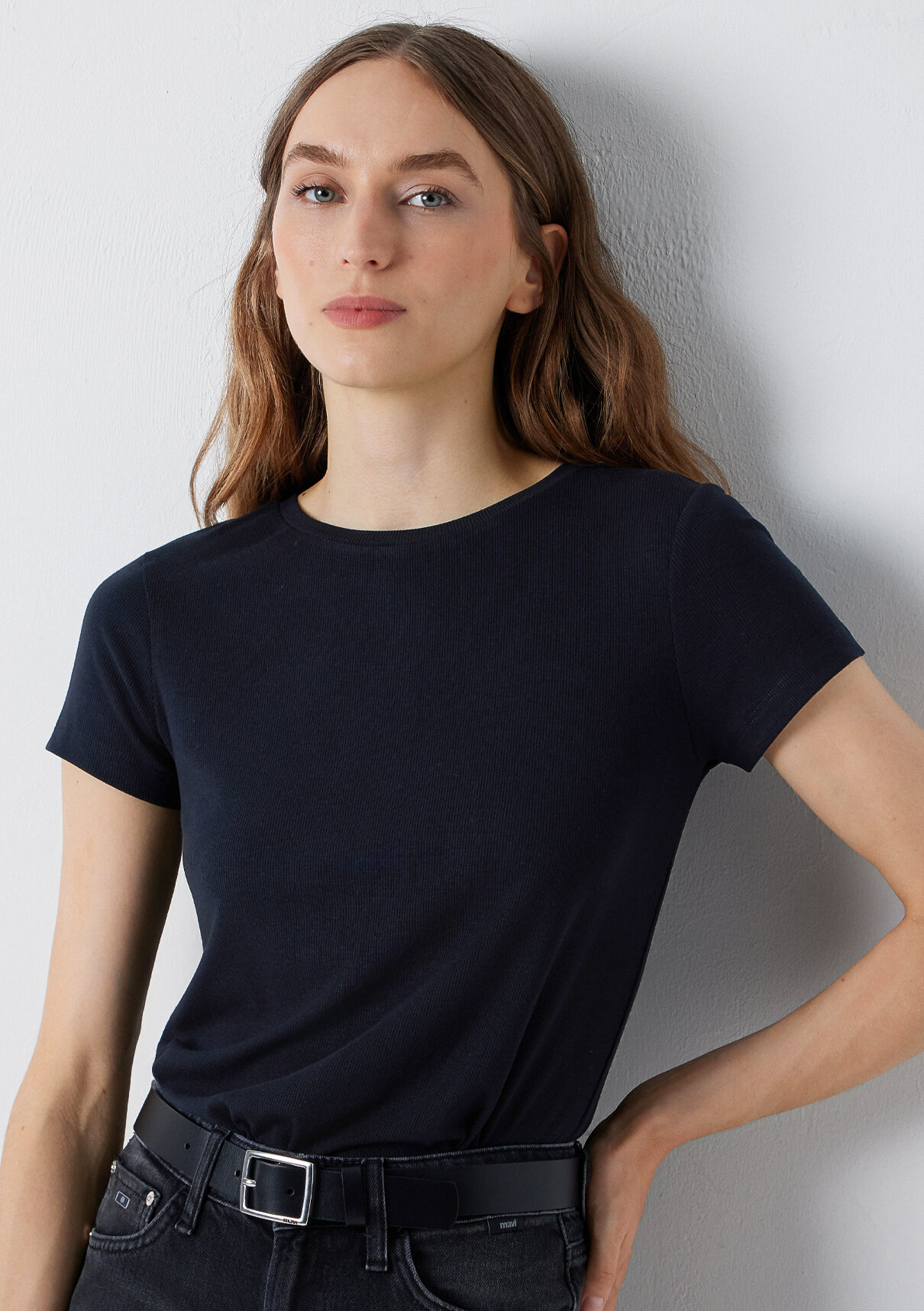 Mavi (TENCEL™) Modal Karışımlı Siyah Basic Tişört