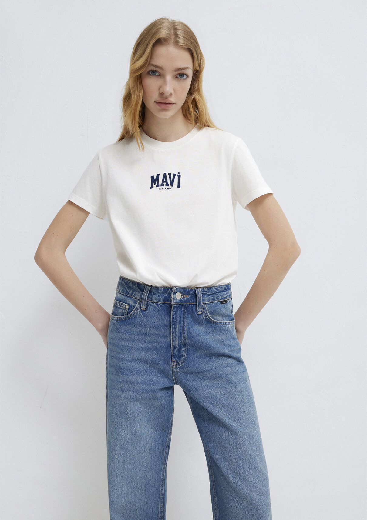 Mavi Logo Baskılı Ekru Tişört görsel 2