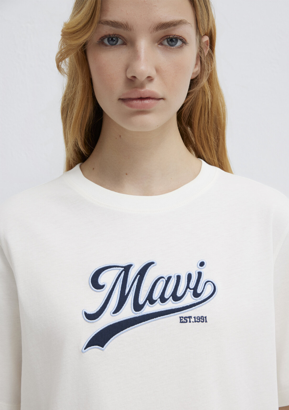 Mavi Logo Baskılı Ekru Tişört görsel 6