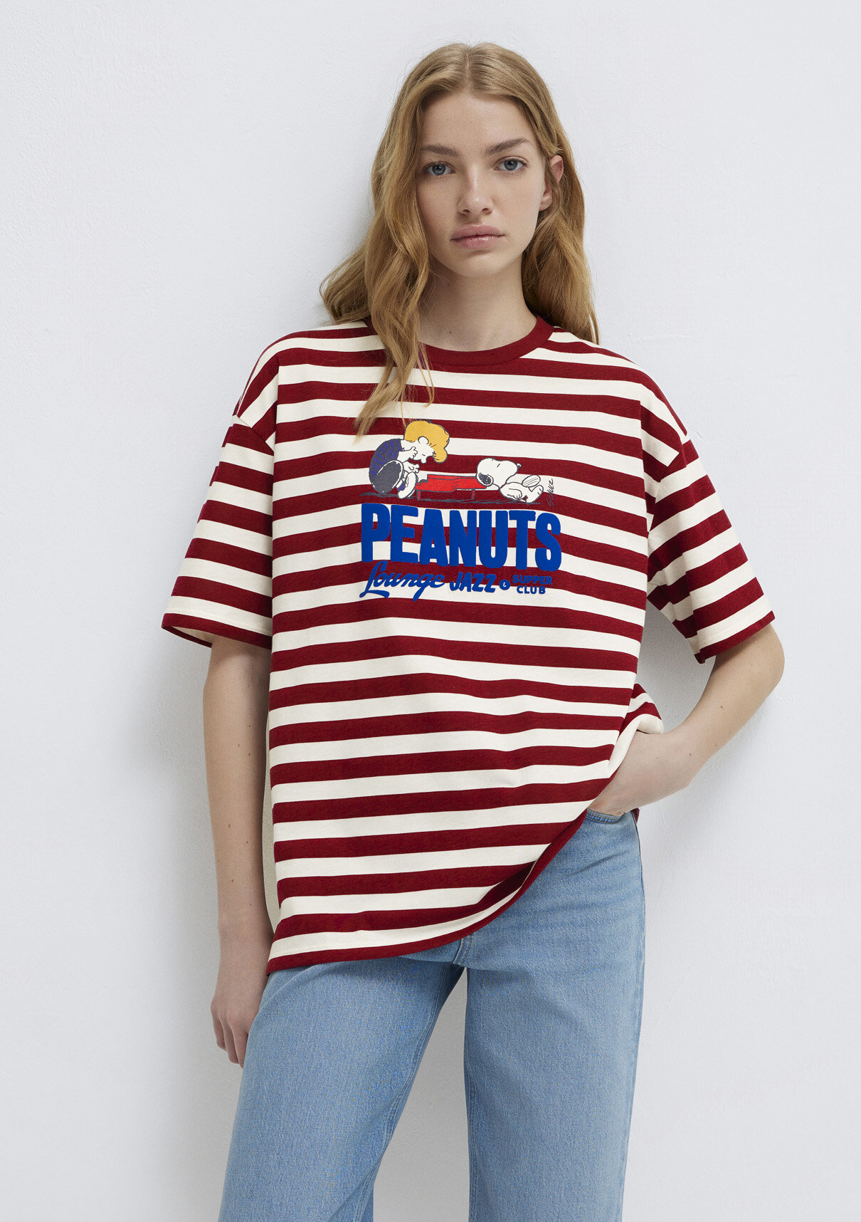 Mavi Snoopy Baskılı Bordo Tişört
