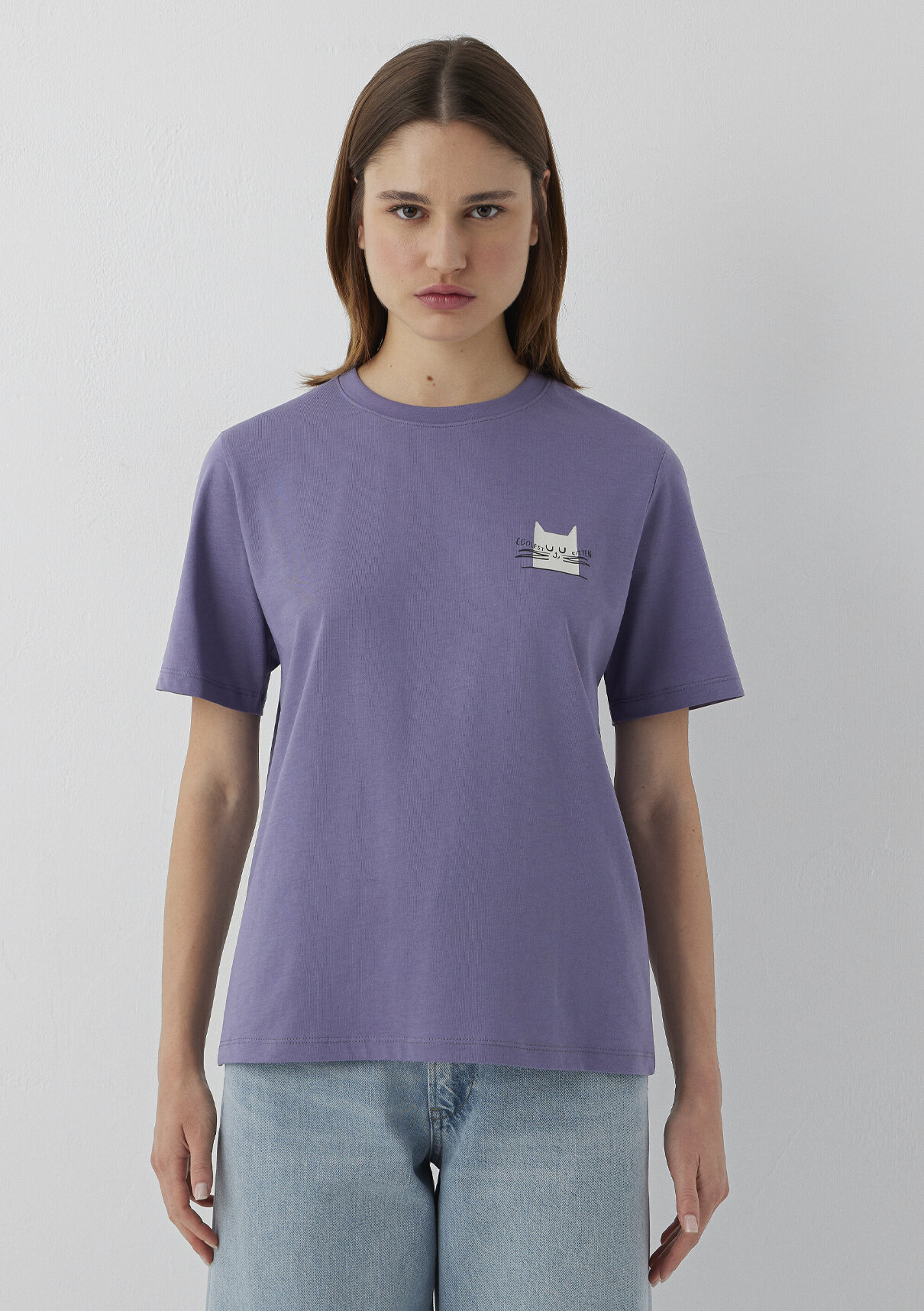 Mavi Kedi Baskılı Mor Tişört görsel 3