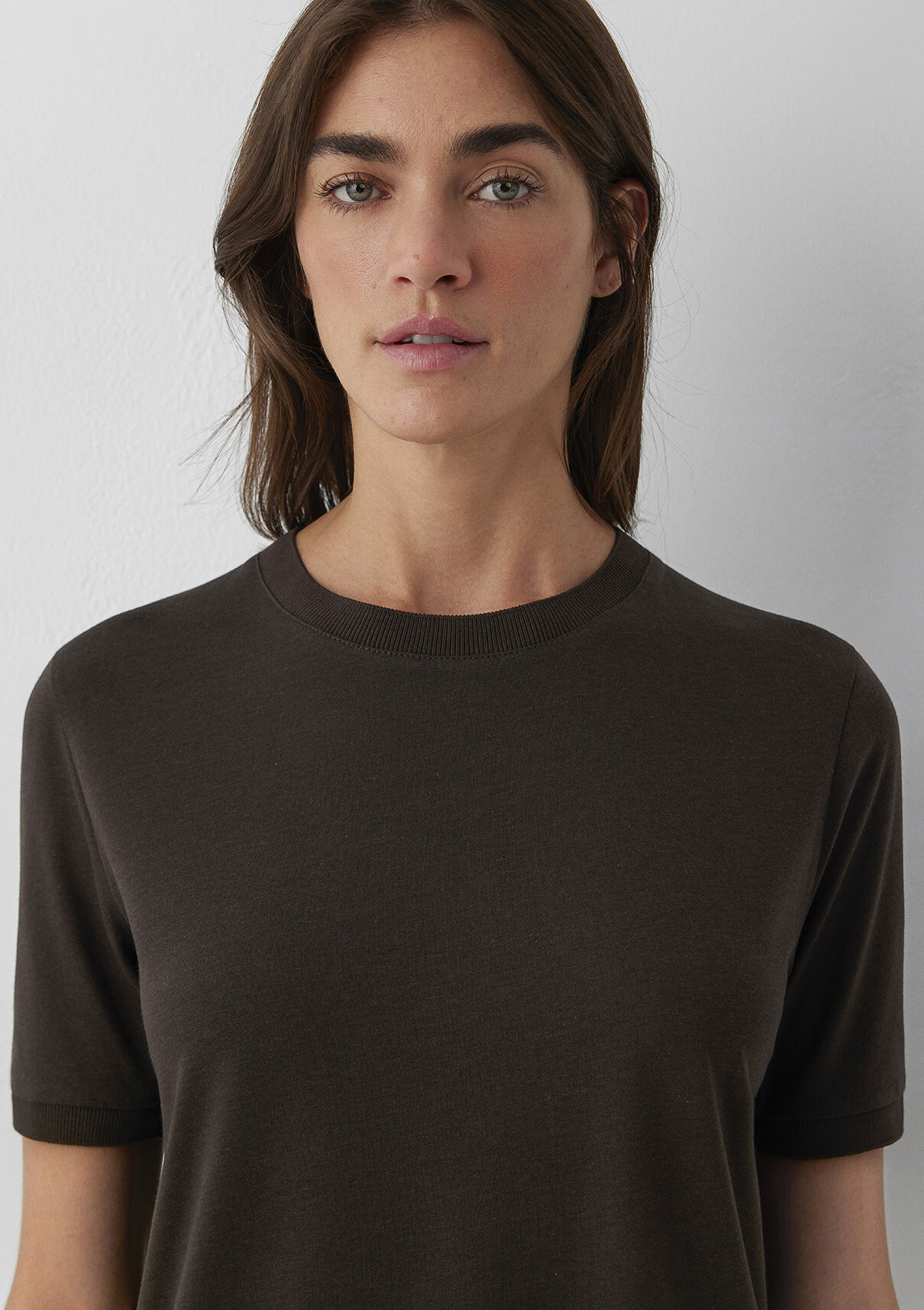 Mavi (Tencel™) Lyocell Karışımlı Kahverengi Basic Tişört görsel 6
