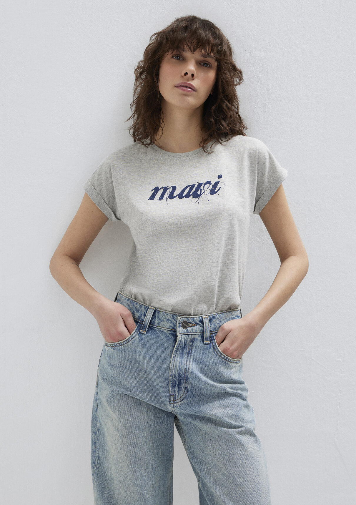 Mavi Logo Baskılı Gri Tişört