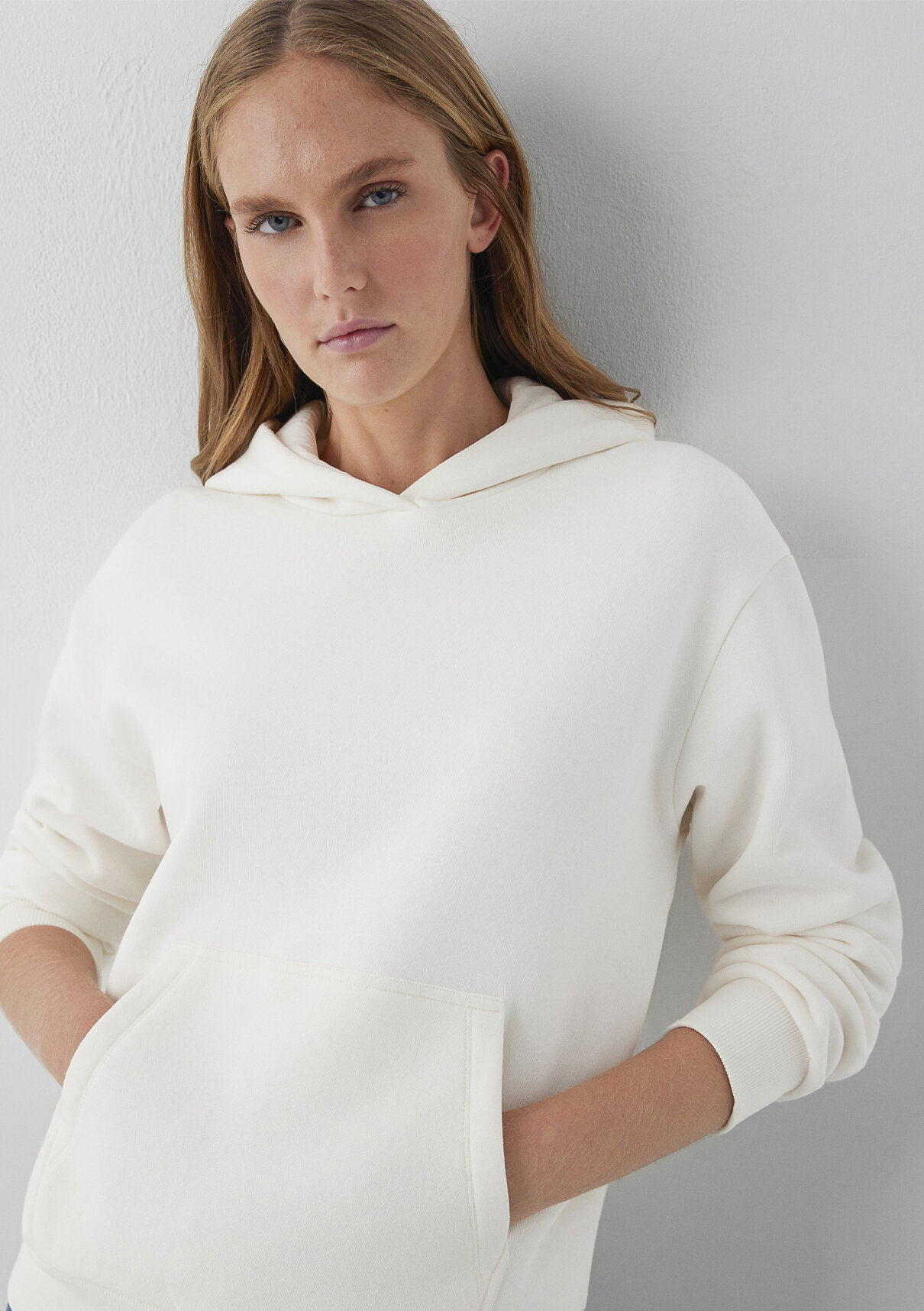 Mavi Kapüşonlu Ekru Sweatshirt görsel 2