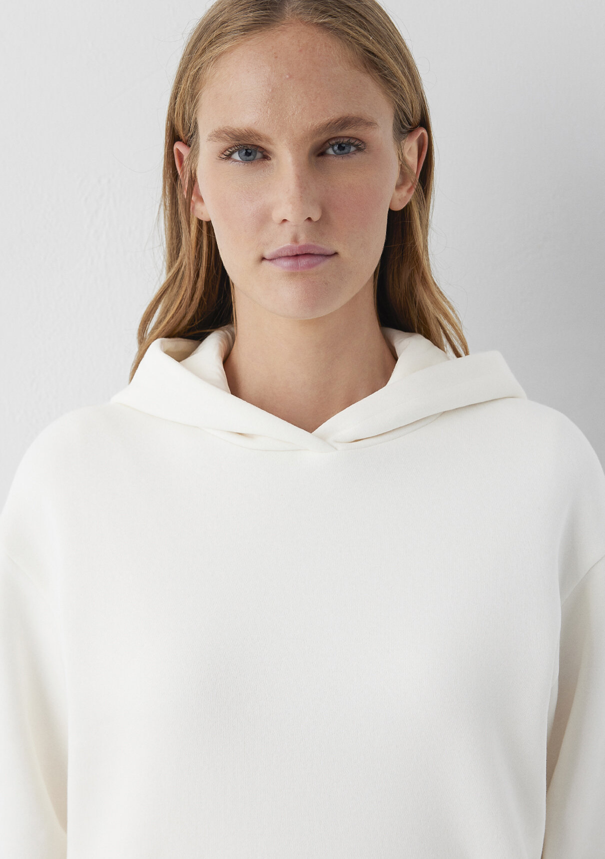 Mavi Kapüşonlu Ekru Sweatshirt görsel 6