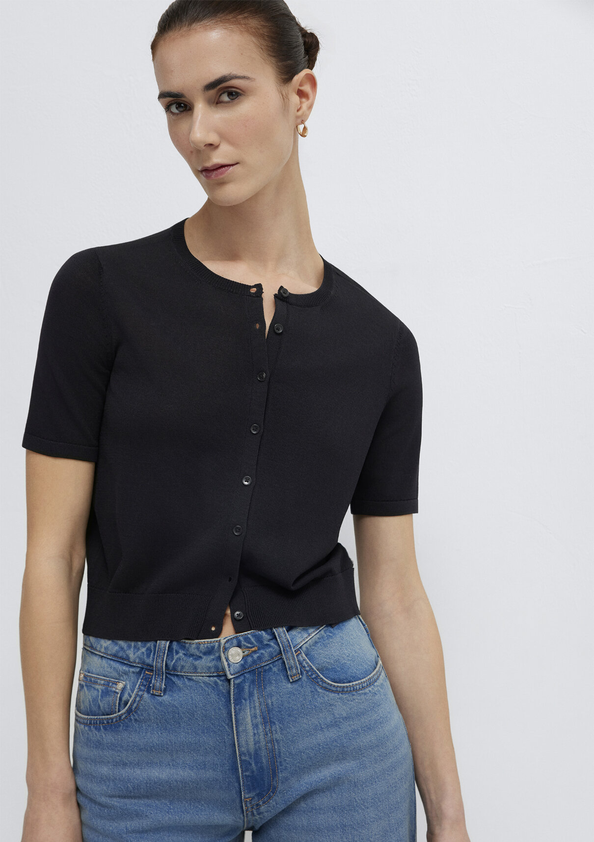 Mavi Crop Siyah Hırka görsel 2