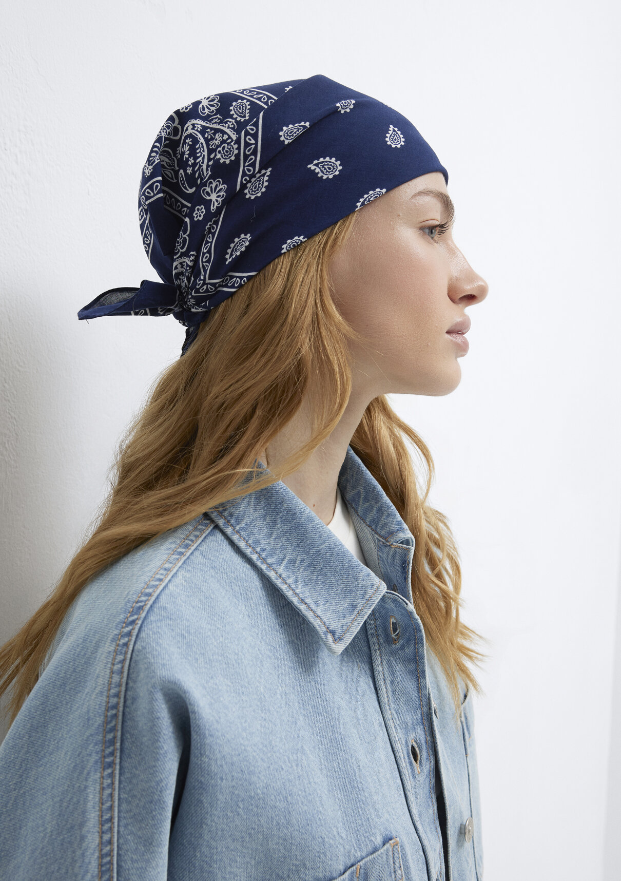 Mavi Baskılı Lacivert Bandana