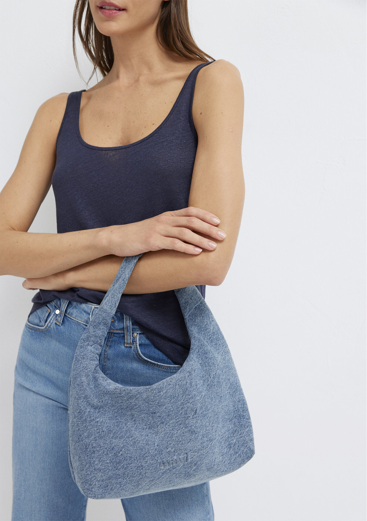 Mavi Logo Detaylı Denim El Çantası görsel 2