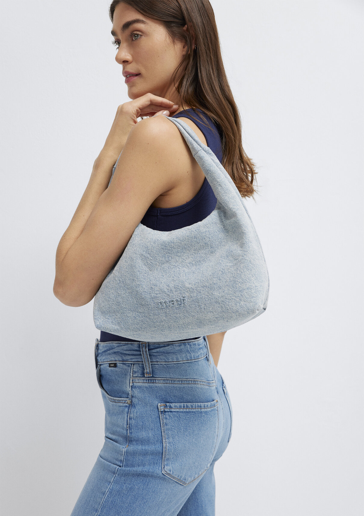 Mavi Logo Detaylı Denim El Çantası