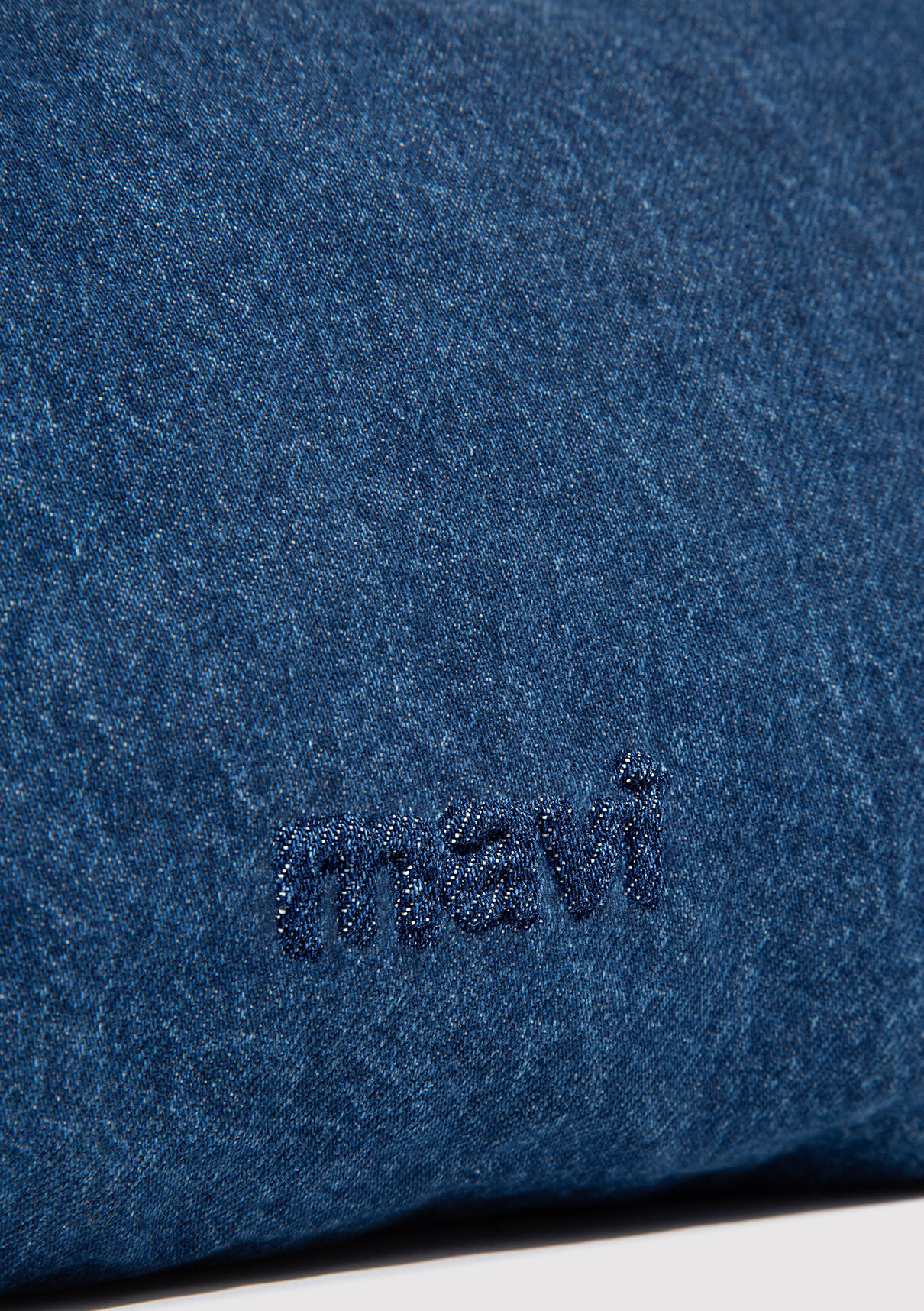 Mavi Logo Detaylı Denim El Çantası görsel 5