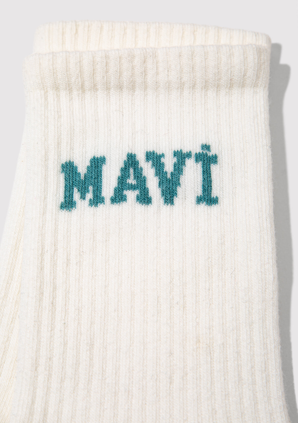 Mavi Logo Detaylı Ekru Soket Çorap görsel 2