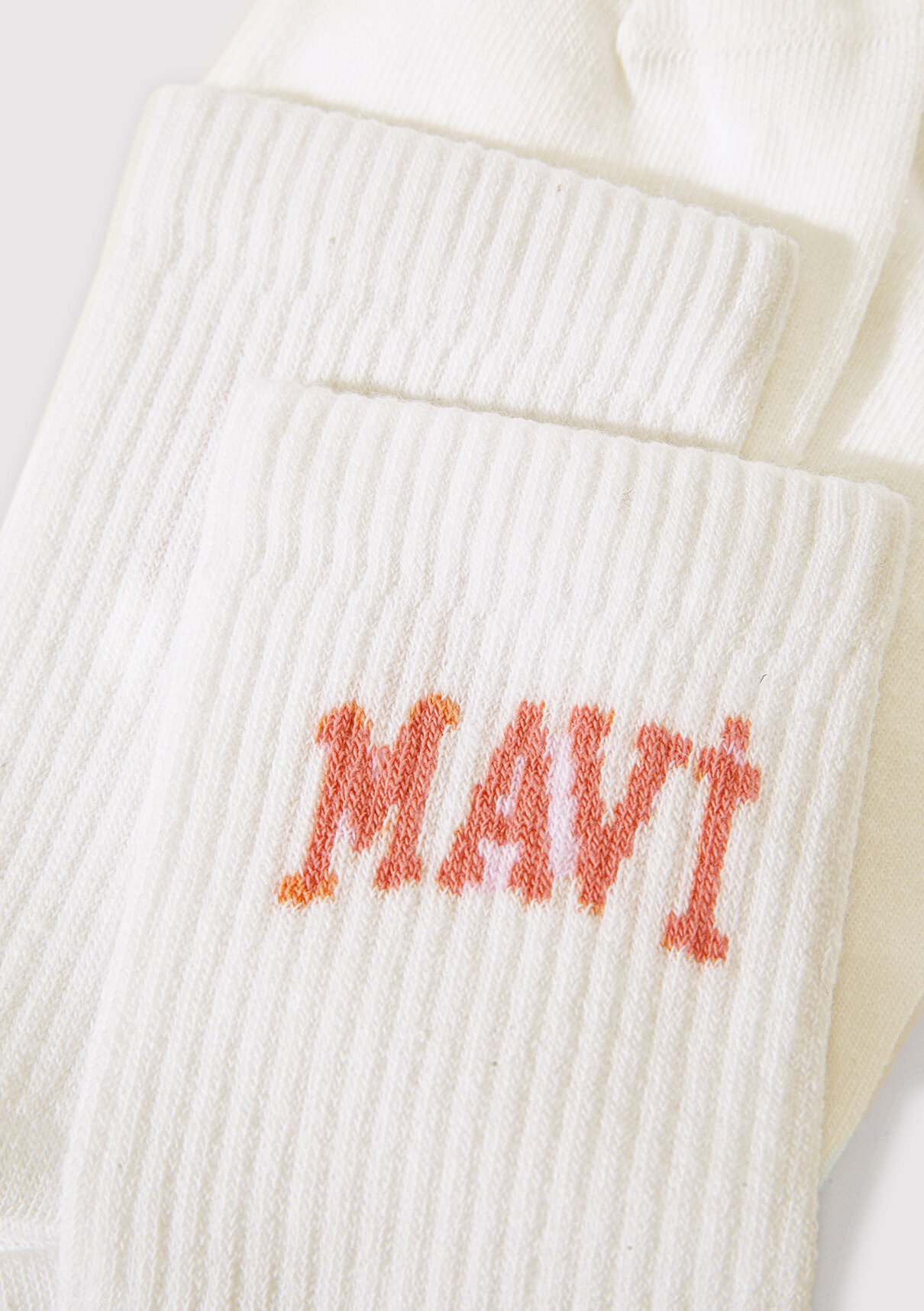 Mavi Logo Detaylı Ekru Soket Çorap görsel 2