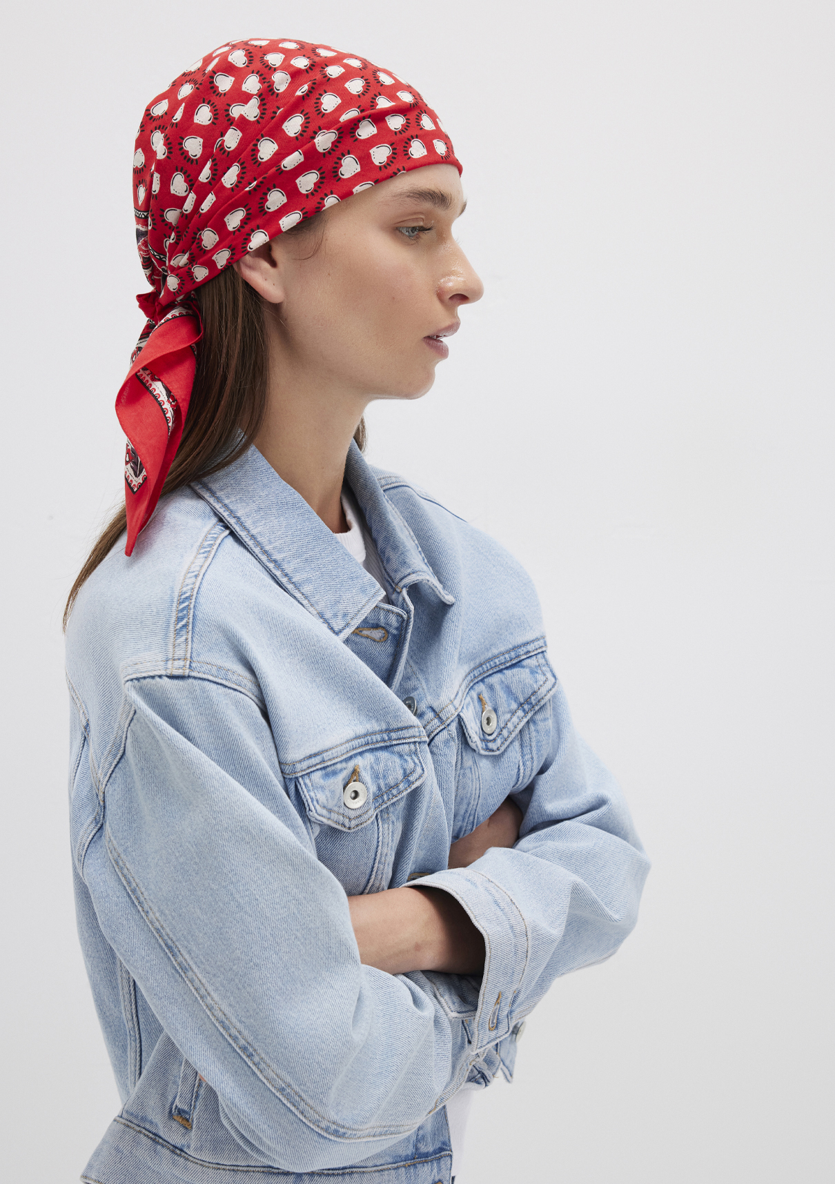 Mavi Kalp Baskılı Kırmızı Bandana