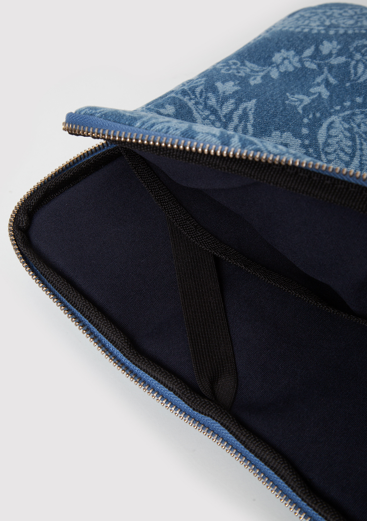 Mavi Etnik Desenli Denim Laptop Çantası görsel 5
