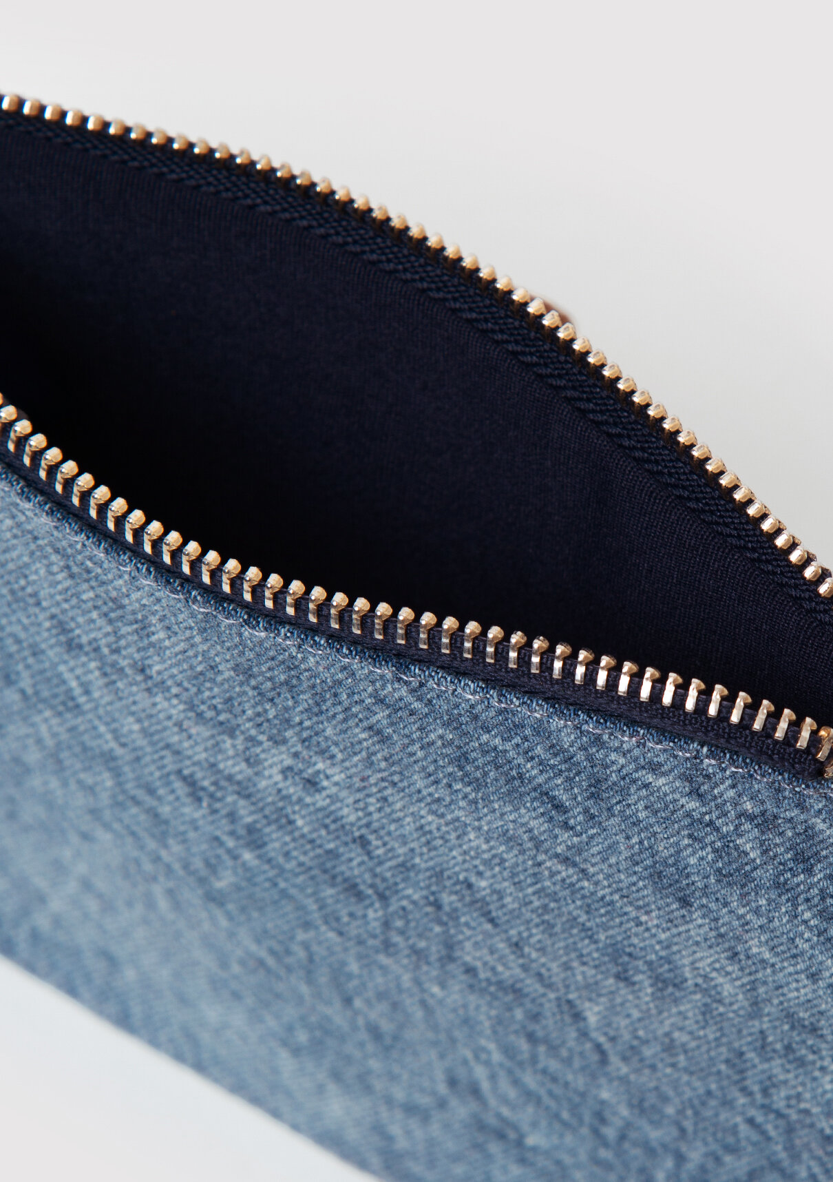 Mavi Denim El Çantası görsel 6