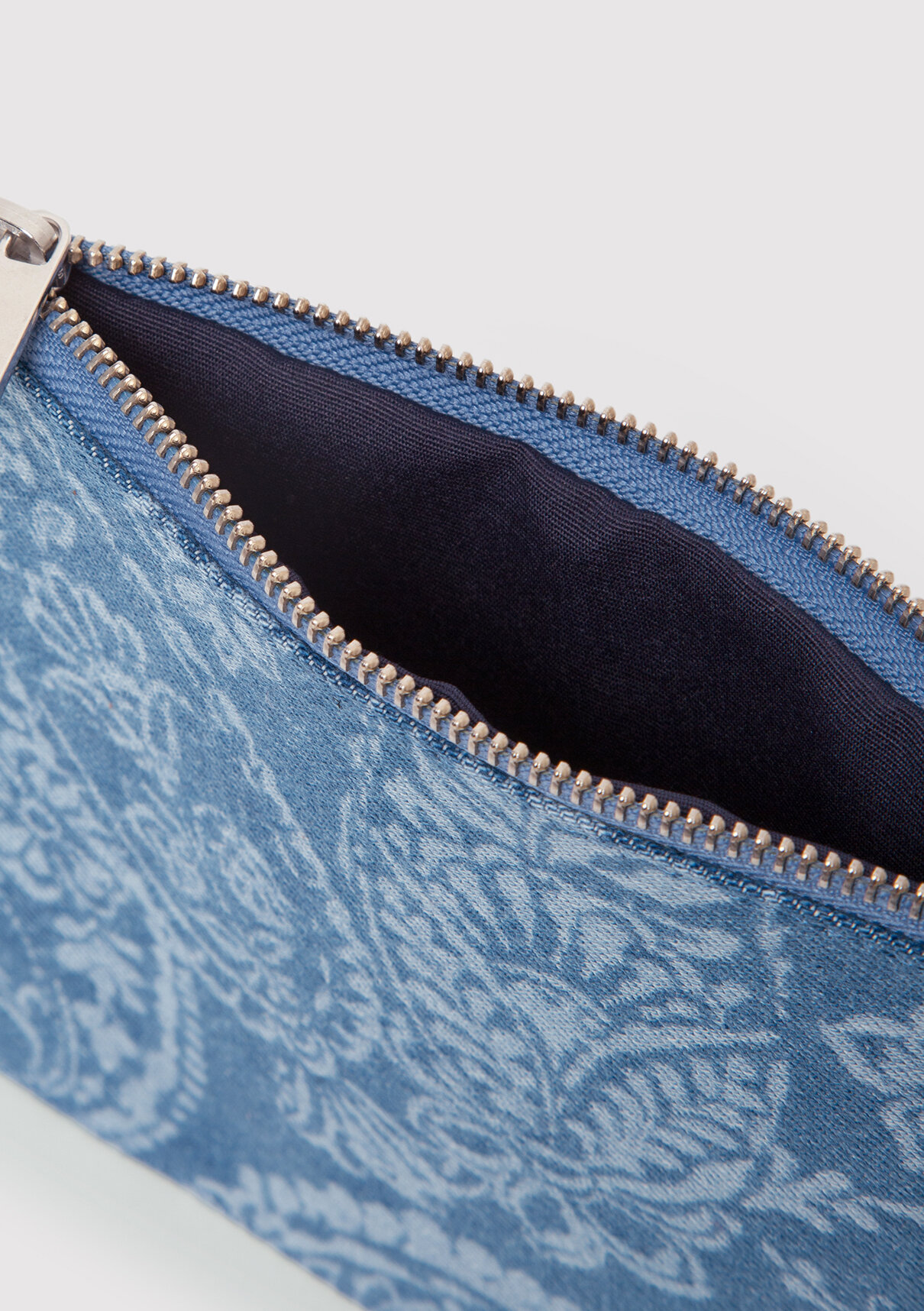 Mavi Etnik Desenli Denim El Çantası görsel 5