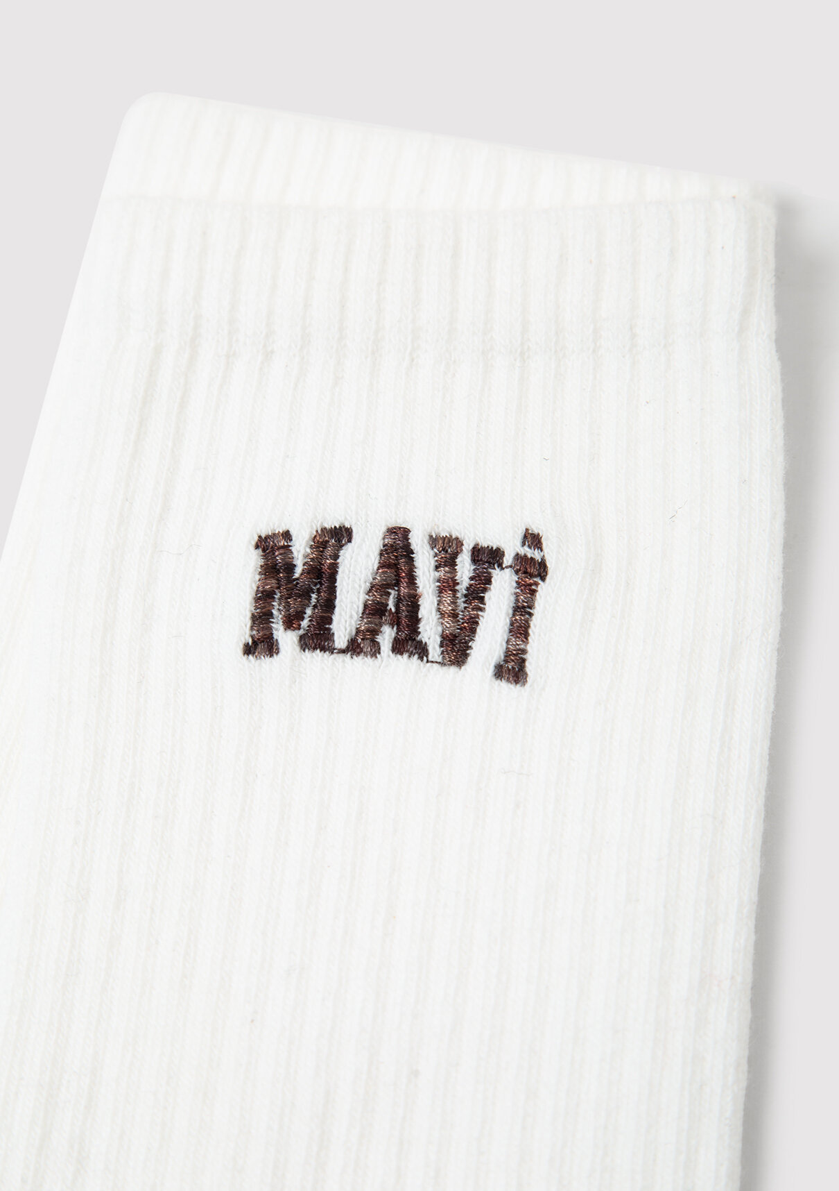 Mavi Logo Nakışlı Beyaz Soket Çorap görsel 2