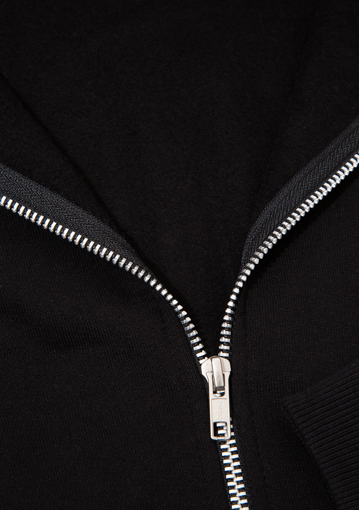 Mavi Logo Baskılı Kapüşonlu Fermuarlı Siyah Sweatshirt görsel 8