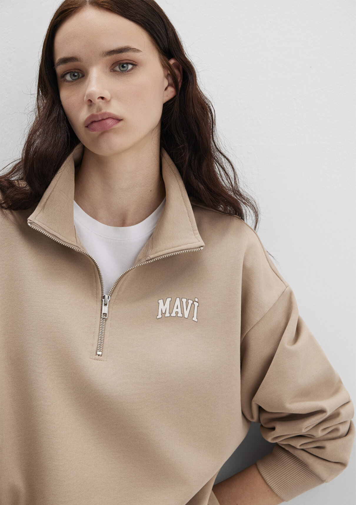 Mavi Logo Baskılı Yarı Fermuarlı Bej Sweatshirt görsel 2