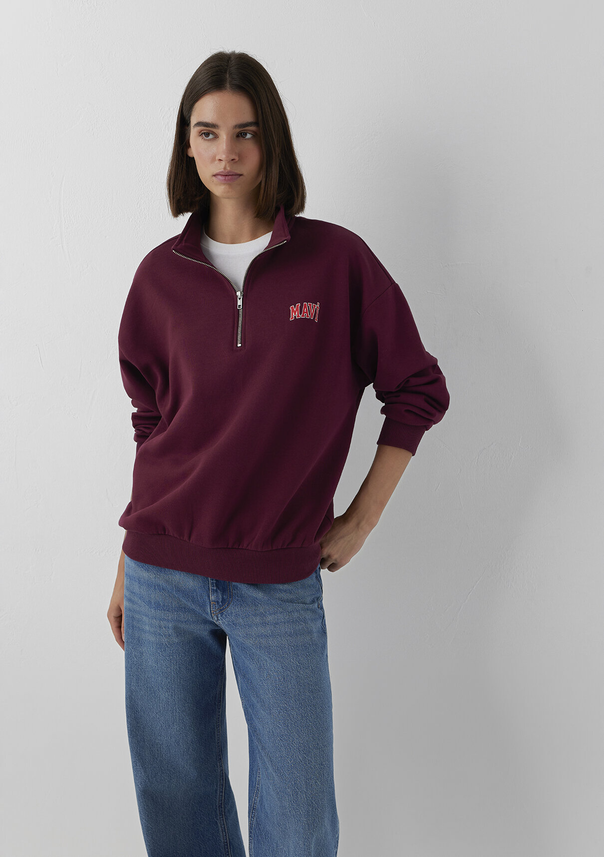 Mavi Logo Baskılı Yarı Fermuarlı Bordo Sweatshirt