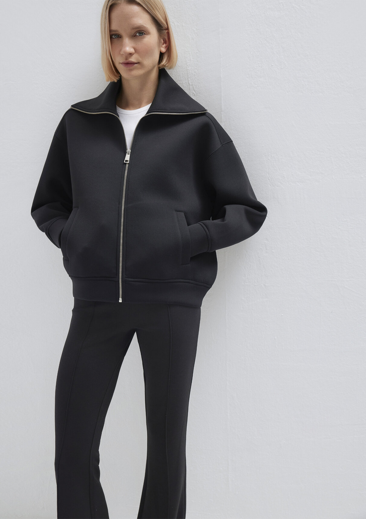 Mavi Sporty Lux Fermuarlı Siyah Sweatshirt