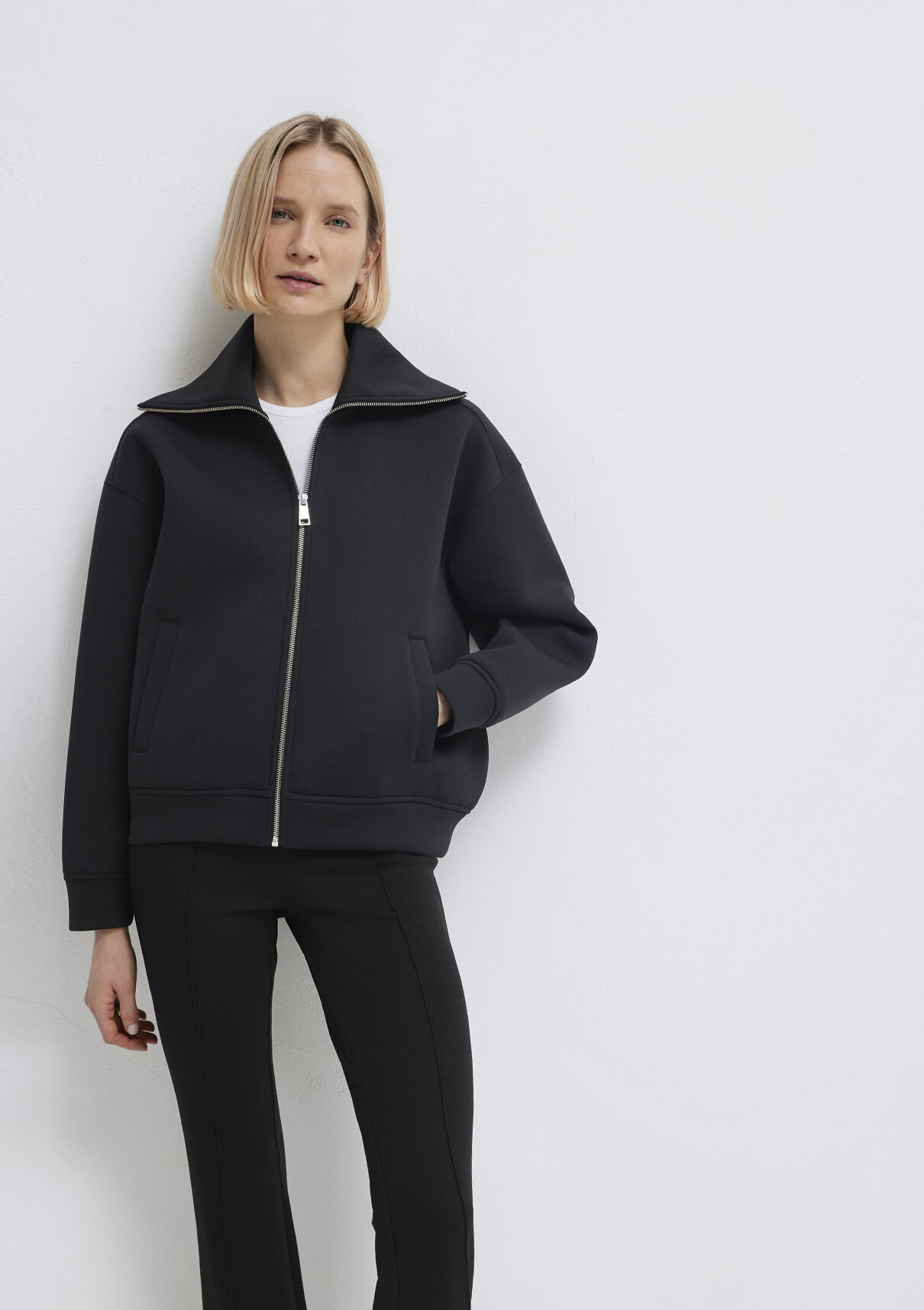Mavi Sporty Lux Fermuarlı Siyah Sweatshirt görsel 3