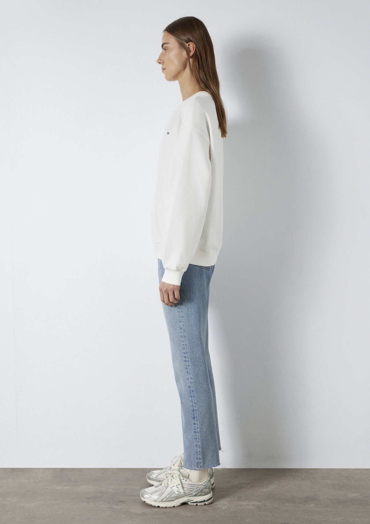 Mavi Nakışlı Ekru Sweatshirt görsel 5