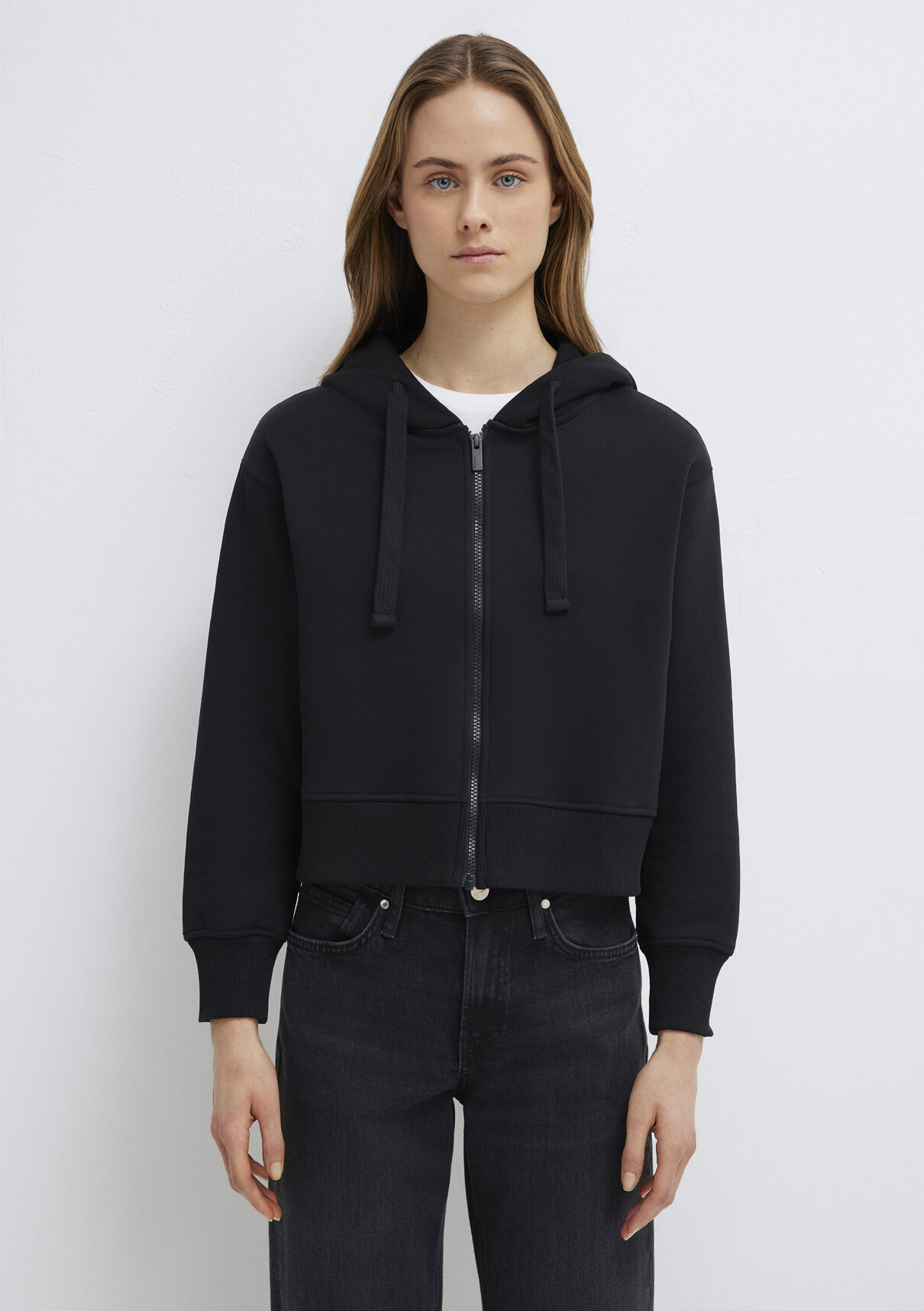 Mavi Kapüşonlu Siyah Basic Crop Sweatshirt görsel 3