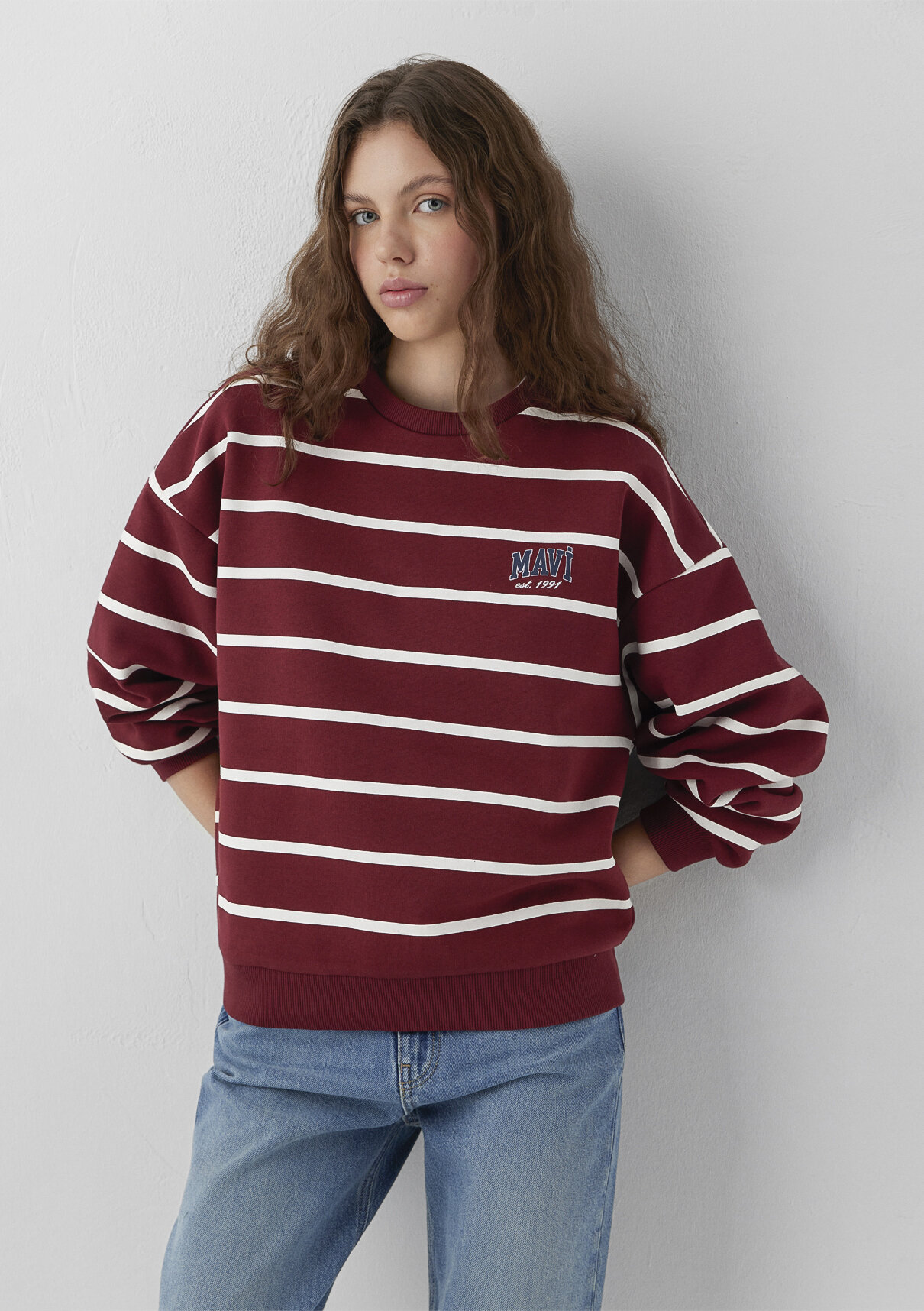 Mavi Logo Çizgili Bordo Sweatshirt görsel 2