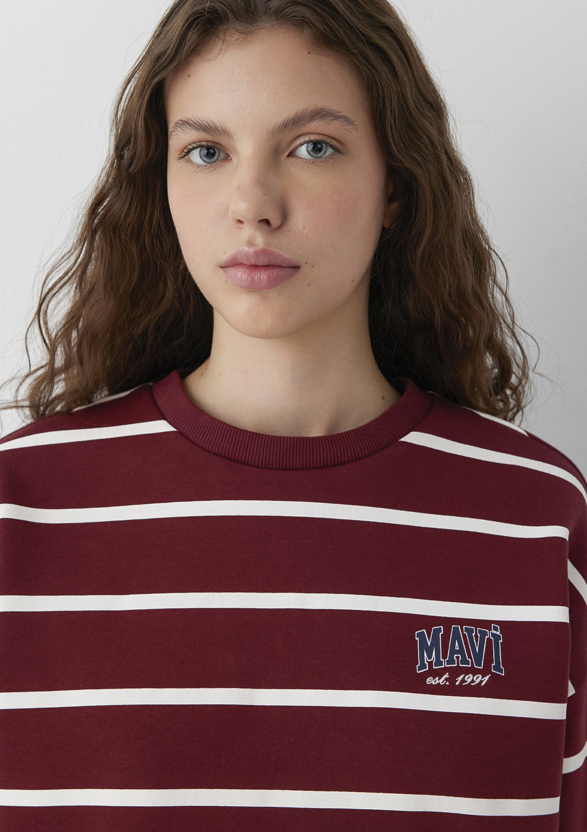 Mavi Logo Çizgili Bordo Sweatshirt görsel 6