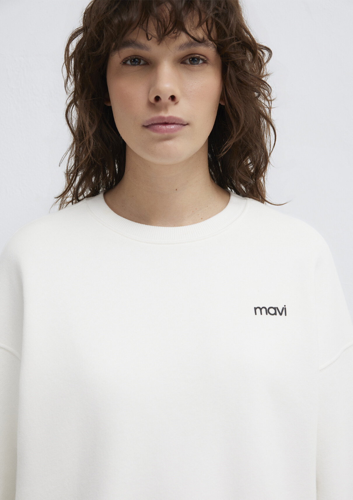 Mavi Logo Baskılı Ekru Sweatshirt görsel 7