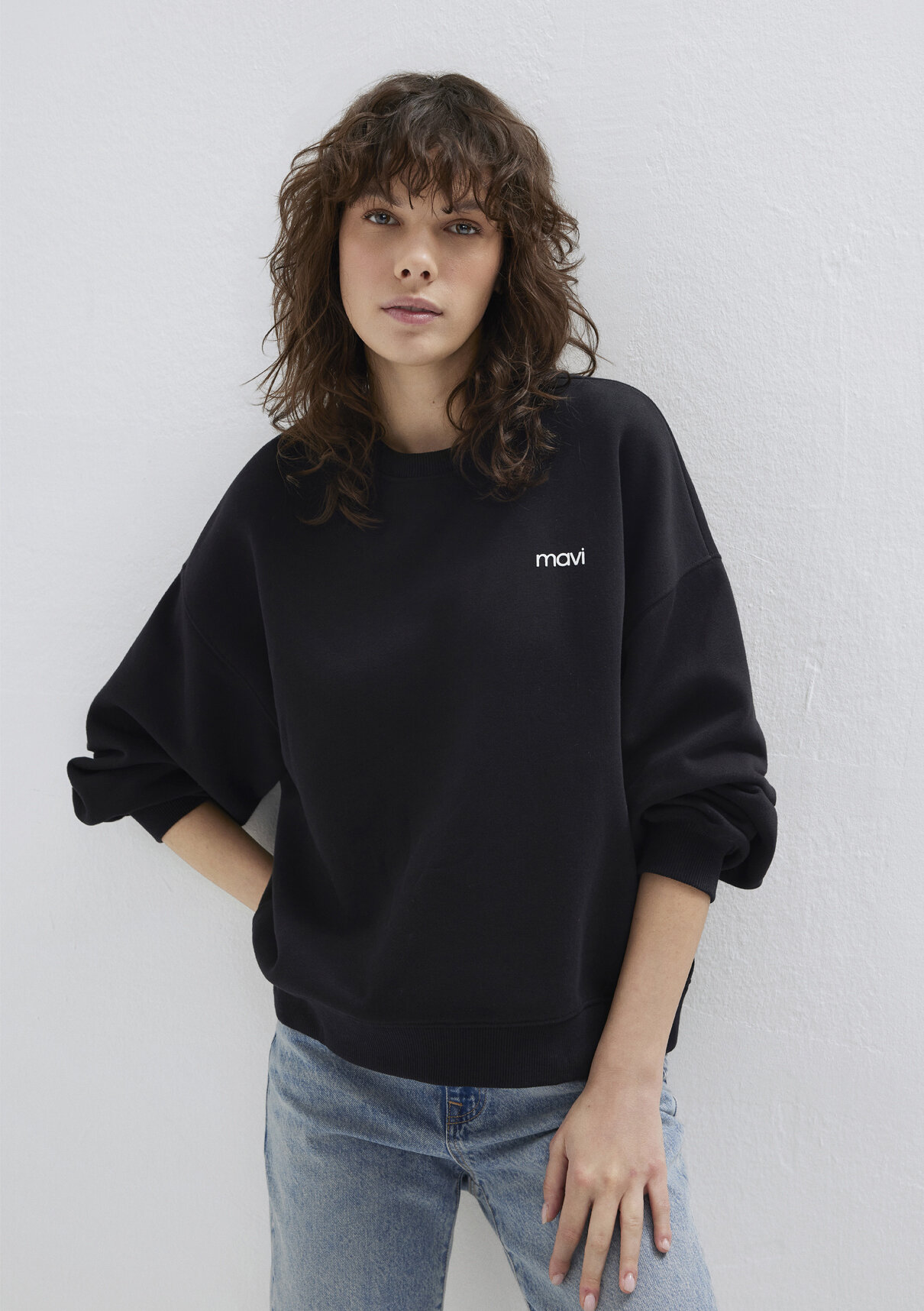 Mavi Logo Baskılı Siyah Sweatshirt görsel 3