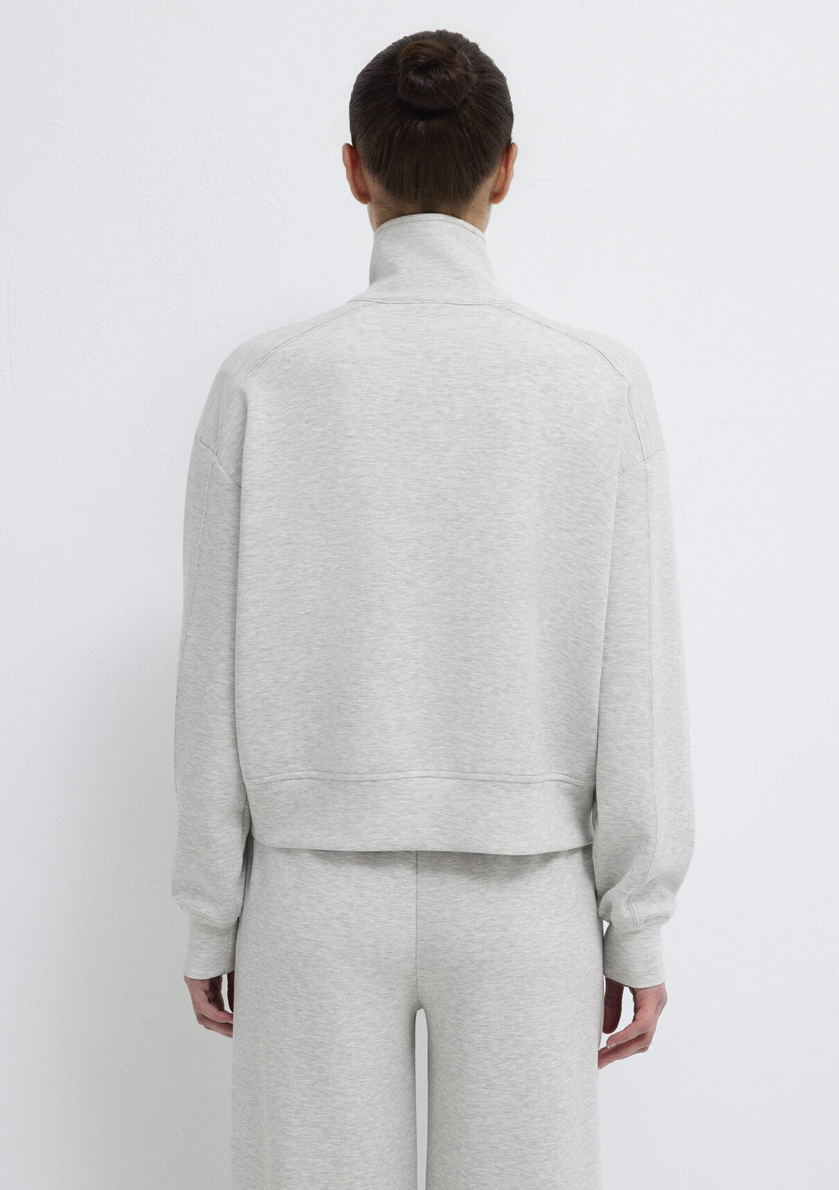 Mavi Dik Yaka Fermuarlı Gri Sweatshirt görsel 6