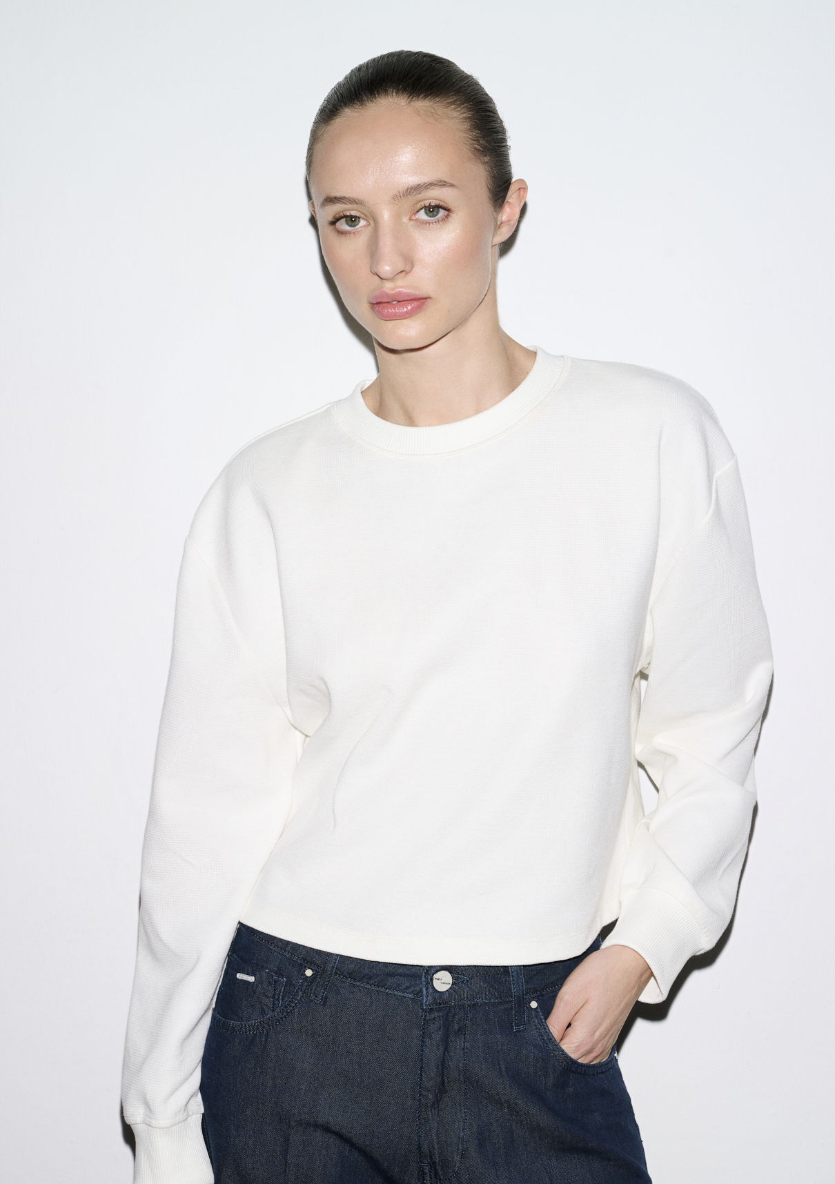 Mavi Bisiklet Yaka Ekru Sweatshirt