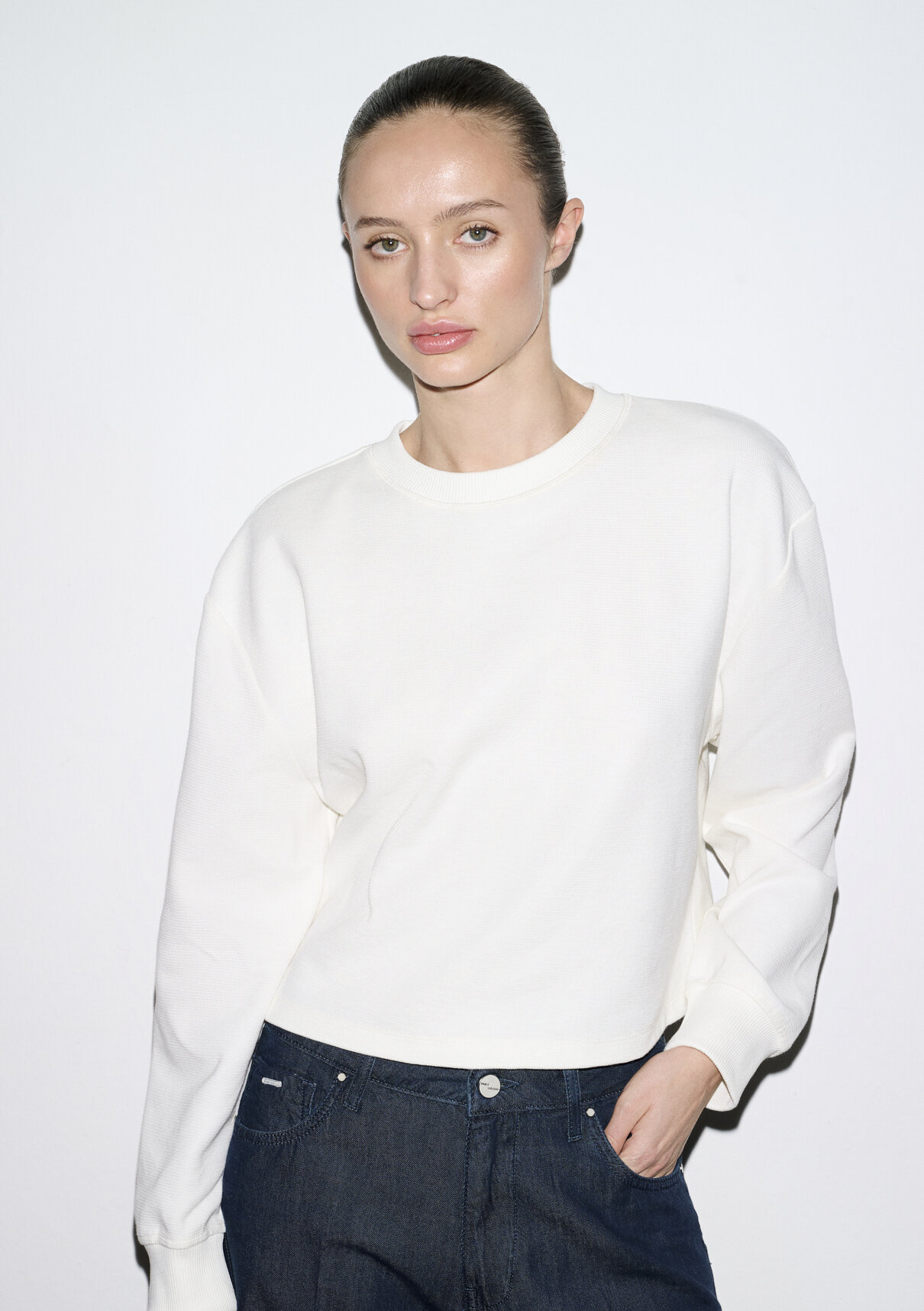 Mavi Bisiklet Yaka Ekru Sweatshirt