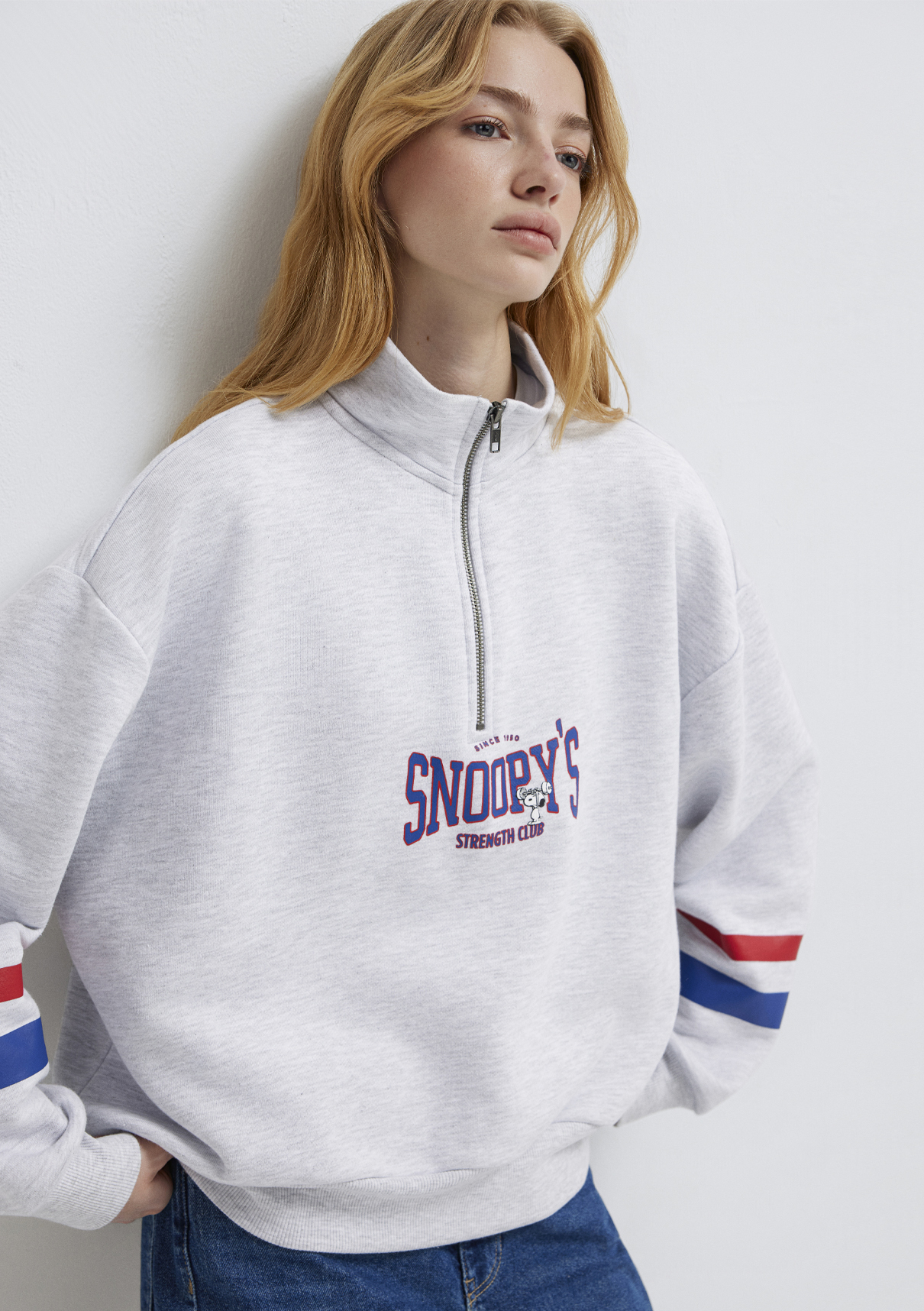Mavi Peanuts Baskılı Gri Sweatshirt
