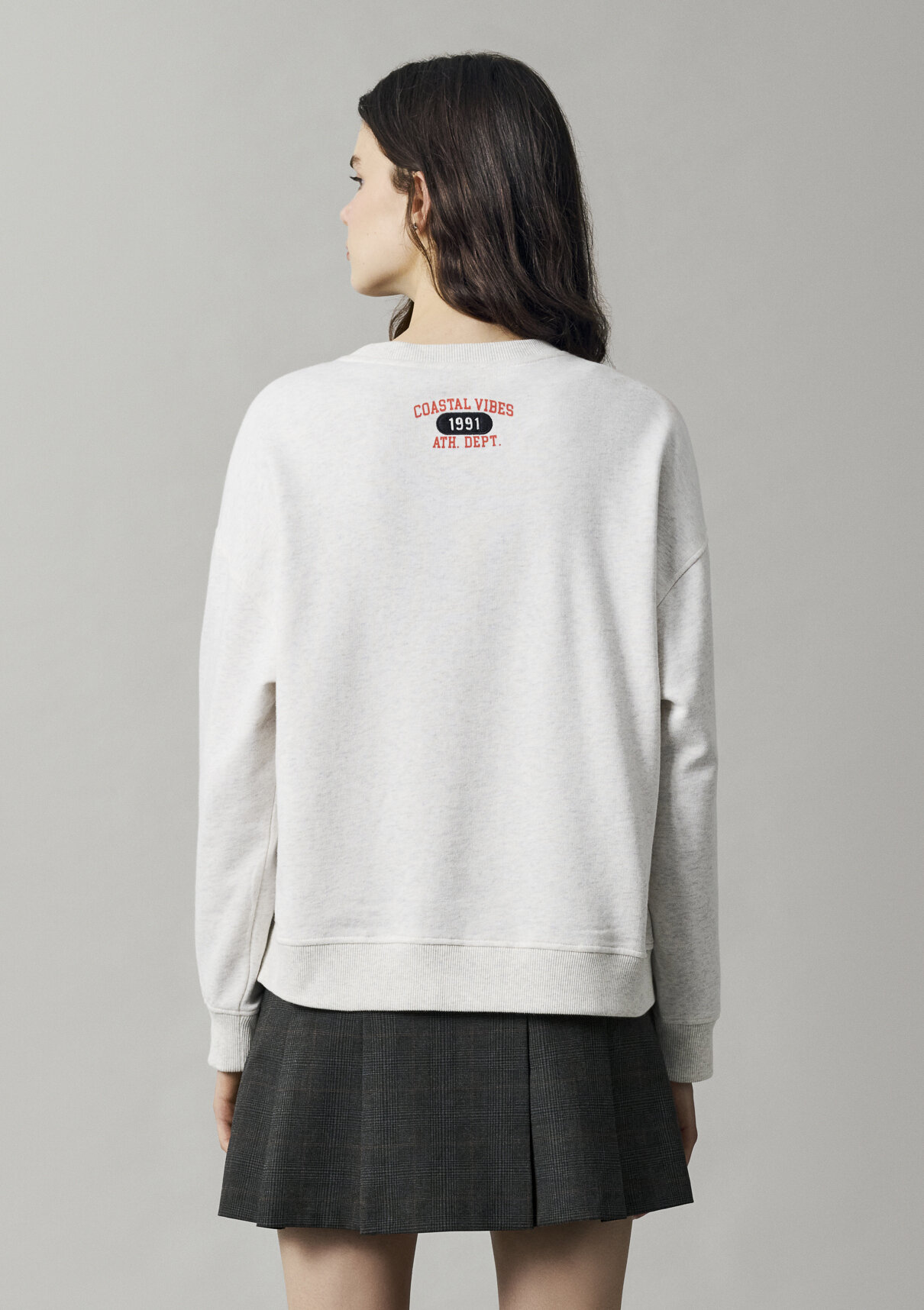 Mavi M Baskılı Bej Sweatshirt görsel 5