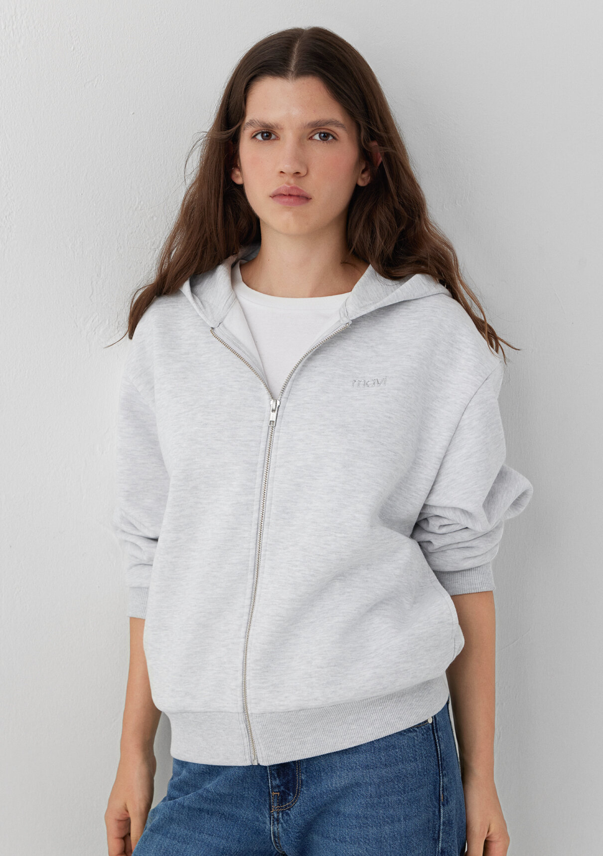 Mavi Logo Baskılı Gri Sweatshirt görsel 3