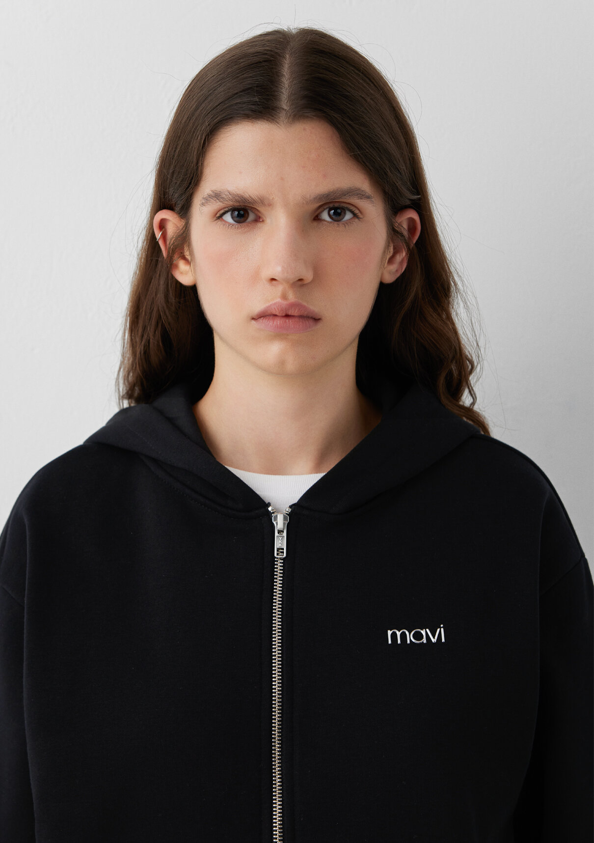 Mavi Logo Baskılı Siyah Sweatshirt görsel 6