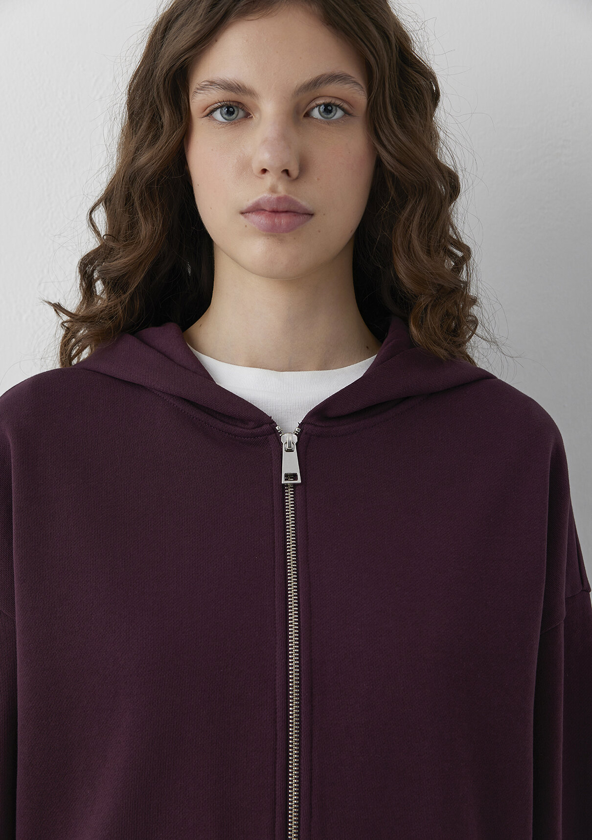 Mavi Kapüşonlu Fermuarlı Bordo Sweatshirt görsel 6