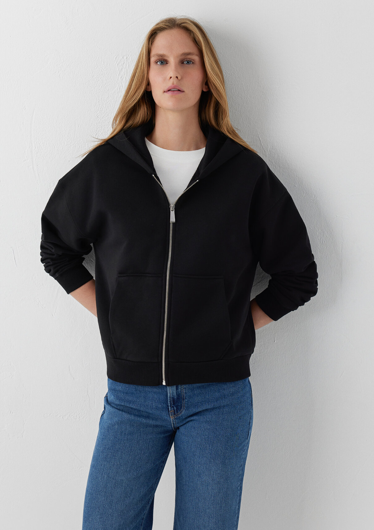 Mavi Kapüşonlu Siyah Basic Sweatshirt