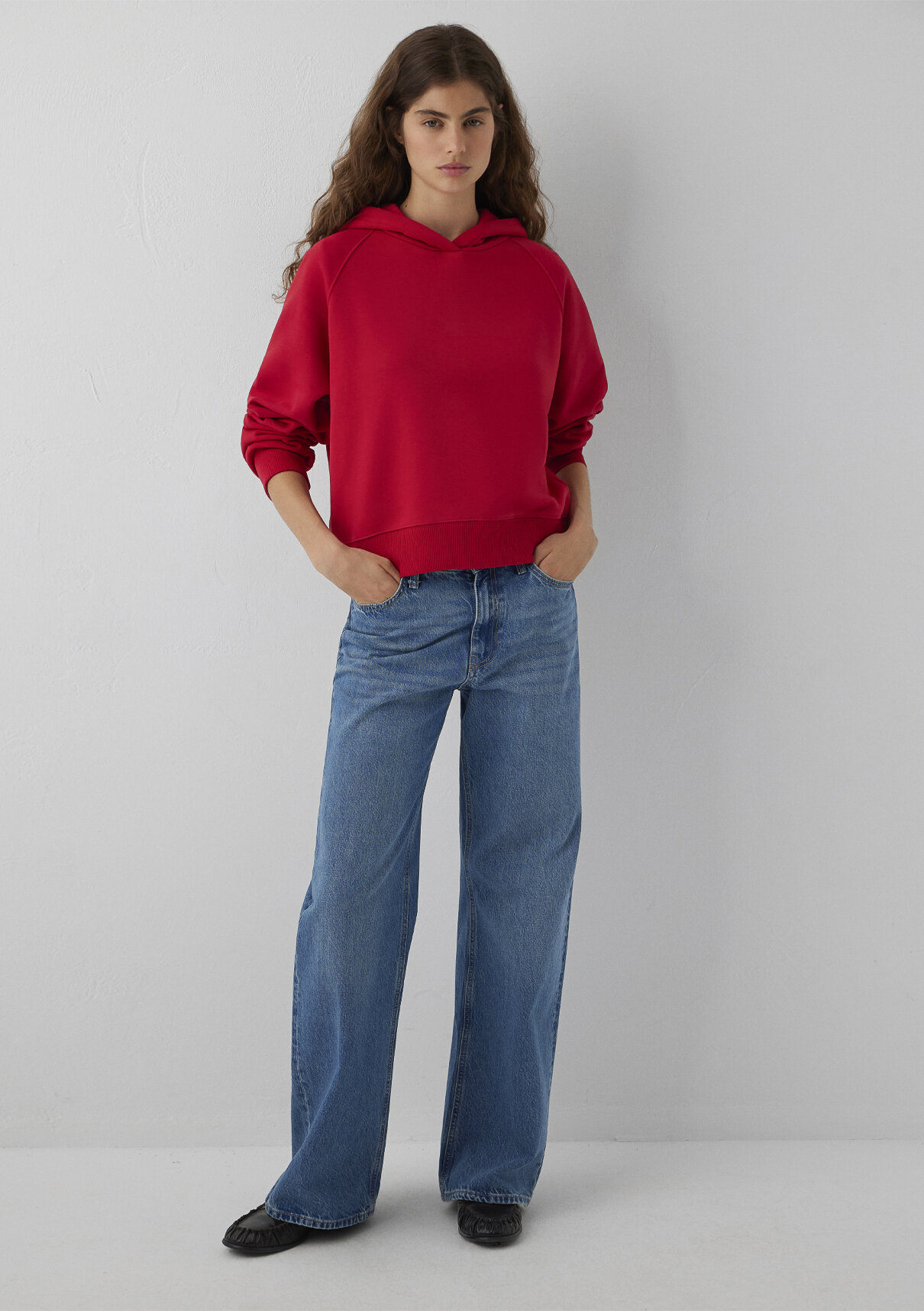 Mavi Kapüşonlu Kırmızı Basic Sweatshirt görsel 2